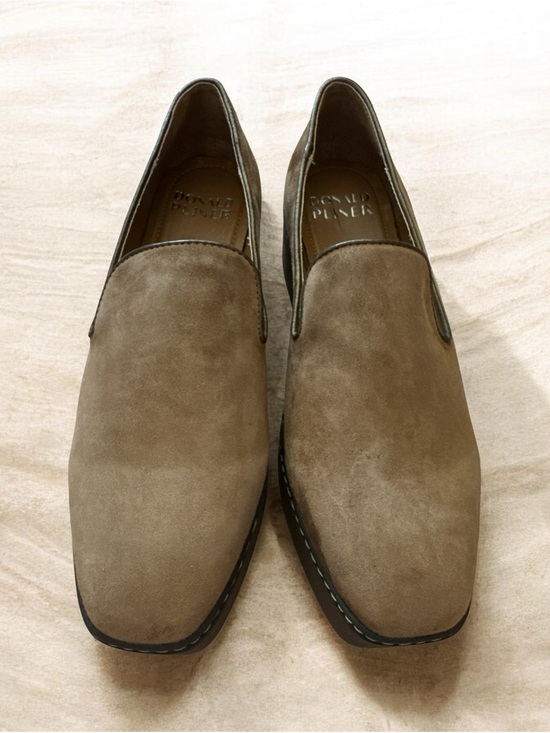 Donald J. Pliner Shoes - Donald Pliner Witty Ladies Leather Loafer in Chestnut Size 9